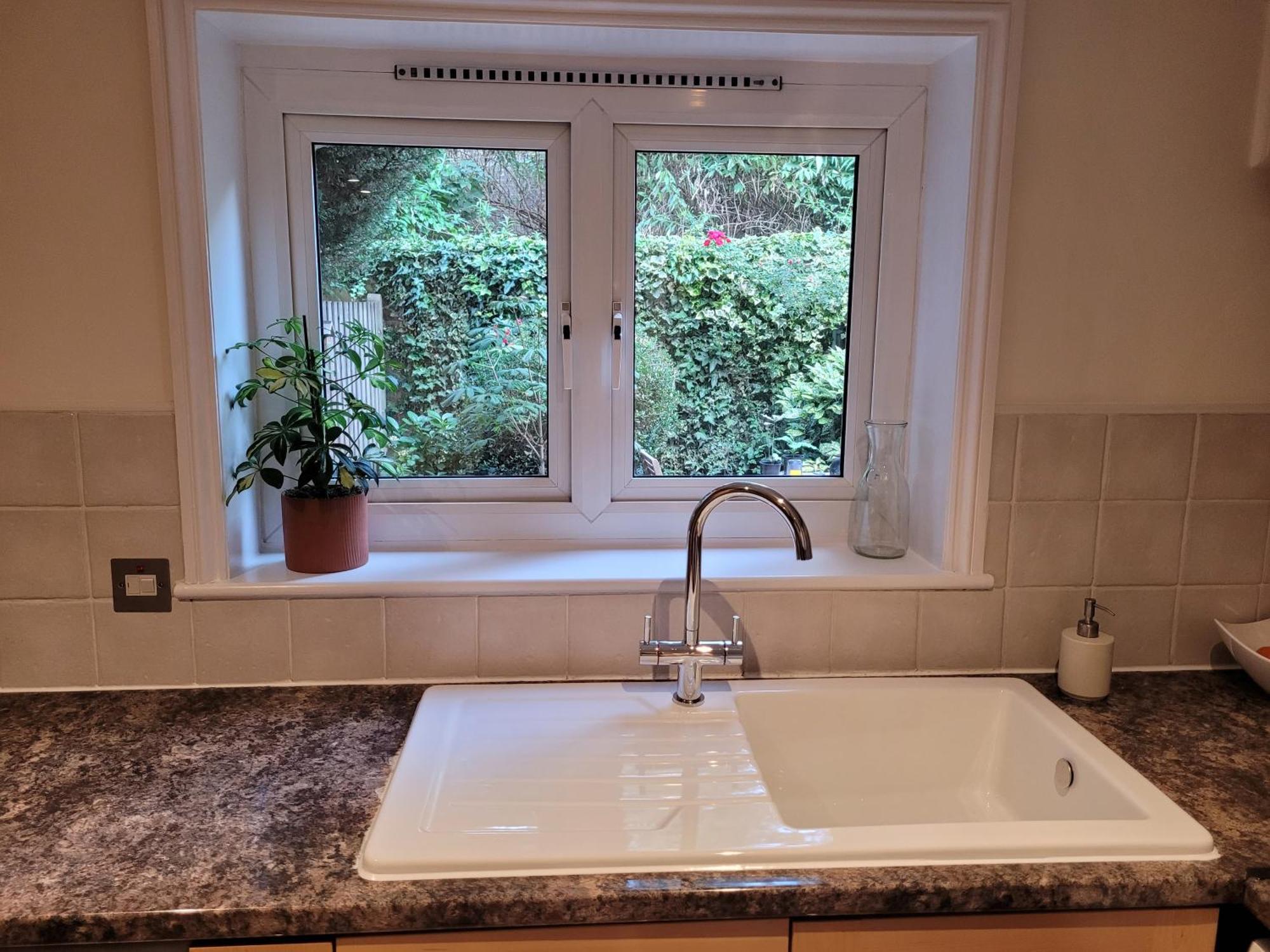 Appartamento Lovely 1 Bed Flat With Private Garden And Easy Access To *